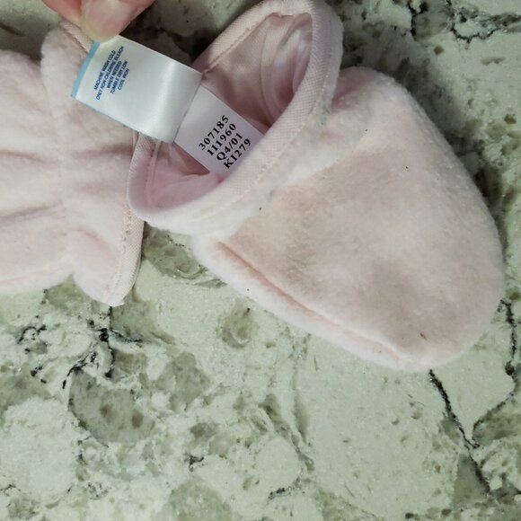 Old Navy Baby 6-12 Months Fleece Pink Mittens - Picture 8 of 8